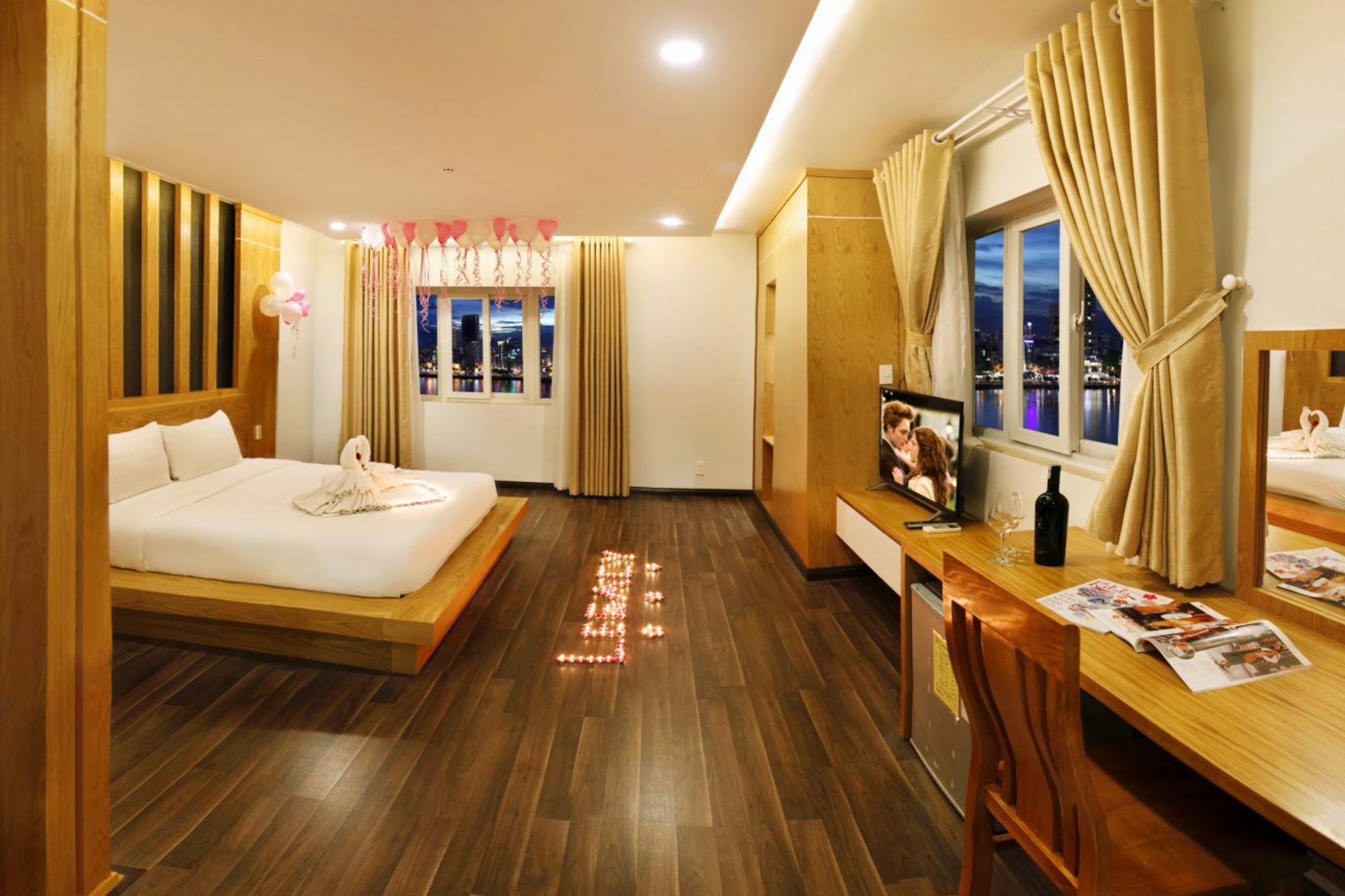 โรงแรมเลกาซี ริเวอร์ไซด์ ดานัง ภายนอก รูปภาพ